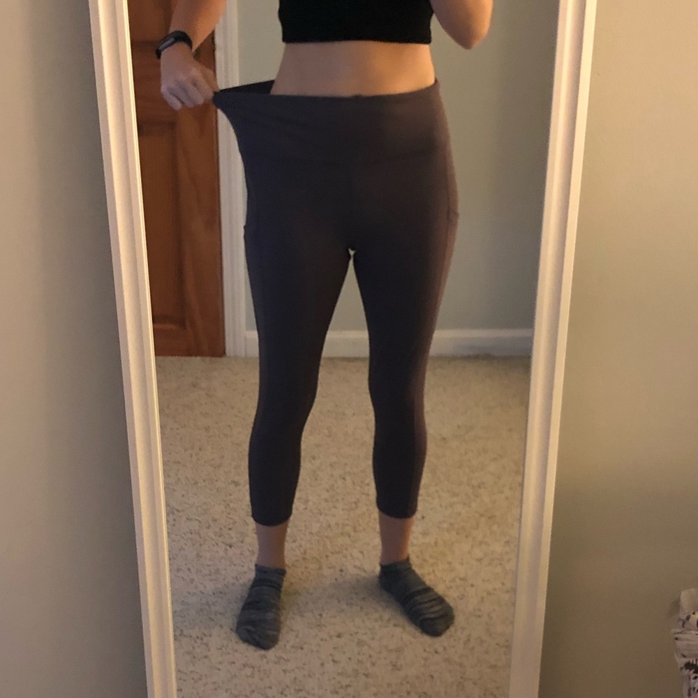 Plum Fabletics Capri Leggings